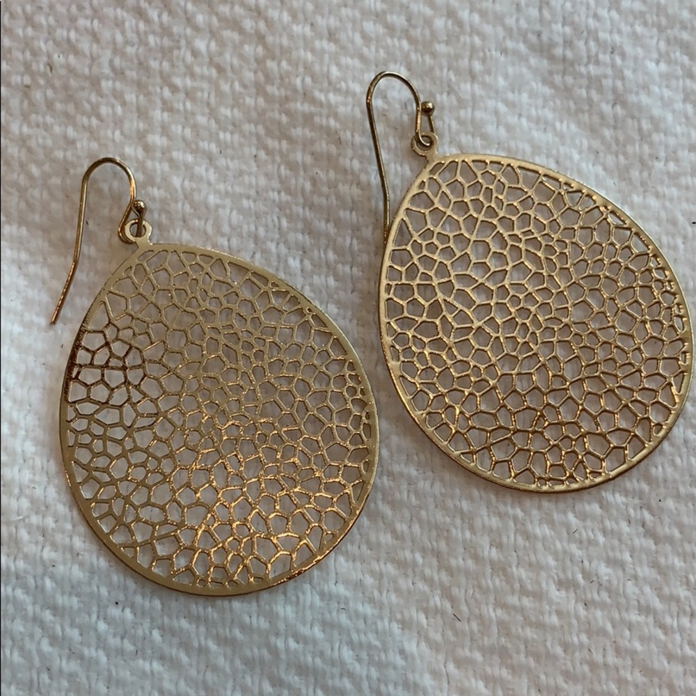 Cute Light Weight Tear Drop Earrings
